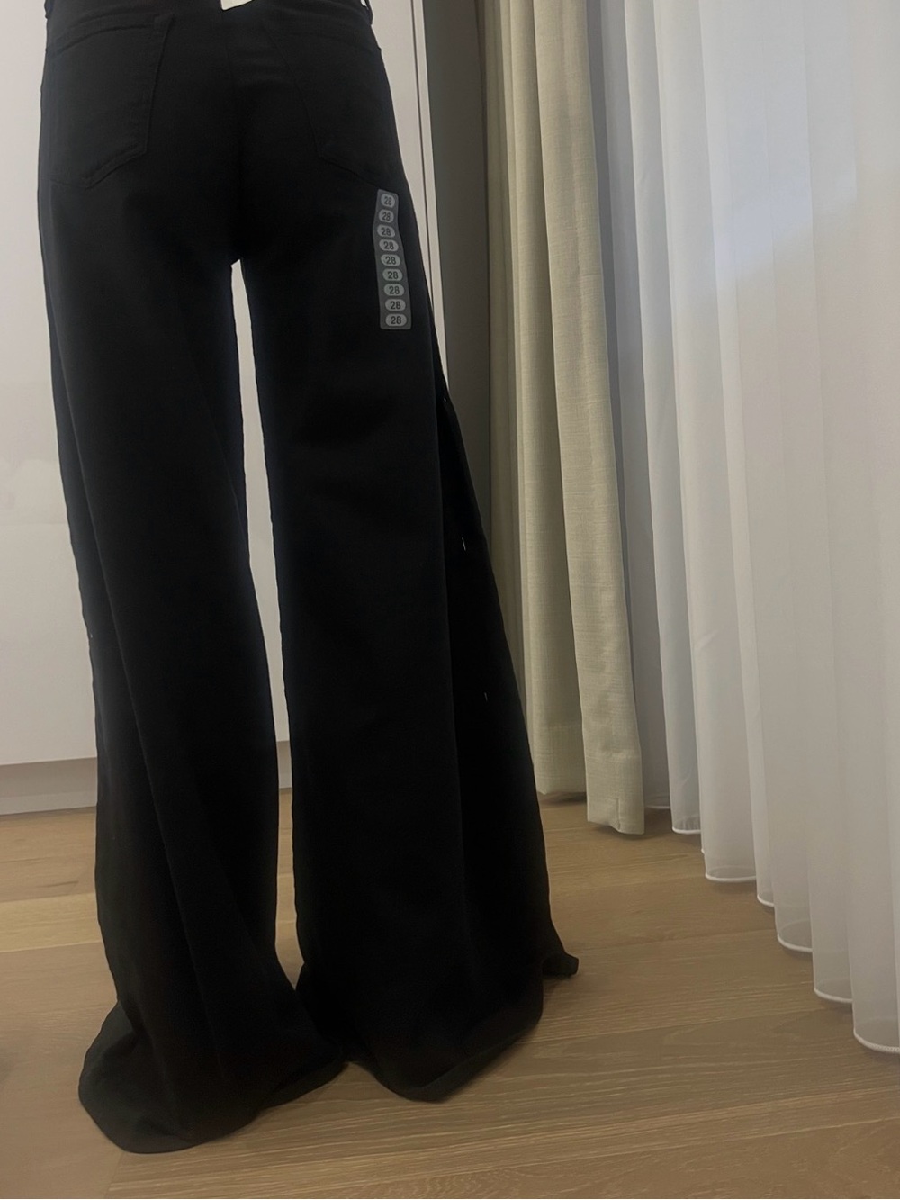 Citizens Of Humanity Black Wide-Leg High-Rise Jeans - Picture 9 of 11